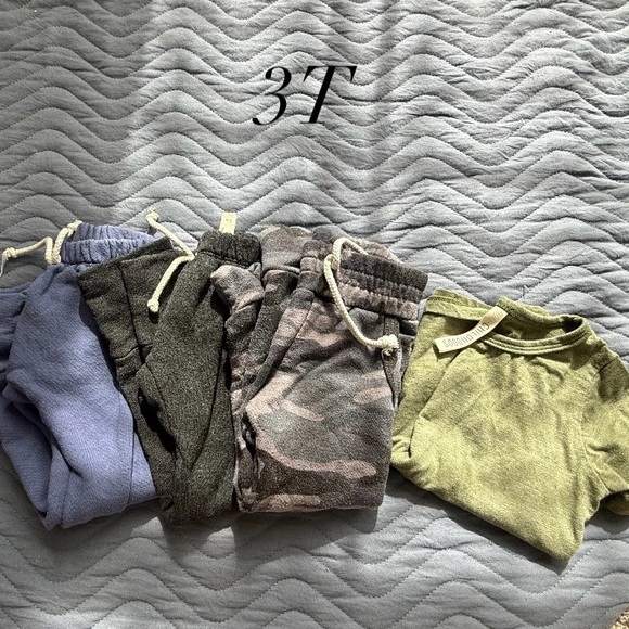 Childhoods Clothing Bundle - Picture 4 of 4